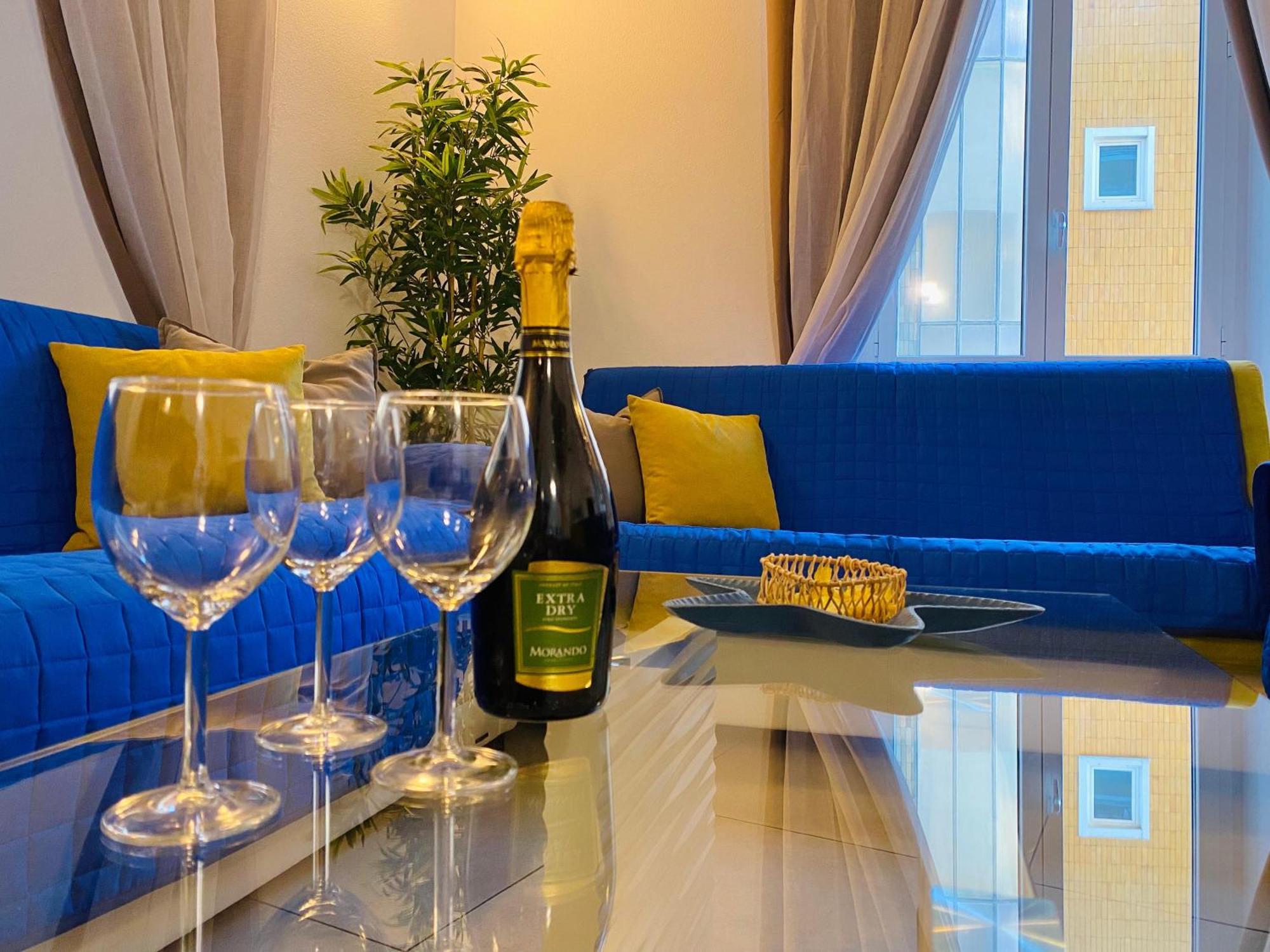 Alla Casa Rosa Al Mare, Central Seafront Stay With Free Private Garage, Air Conditionig, Wi-Fi, Ideal Choice For A Relaxing And Exciting Coastal Escape Rapallo Dış mekan fotoğraf