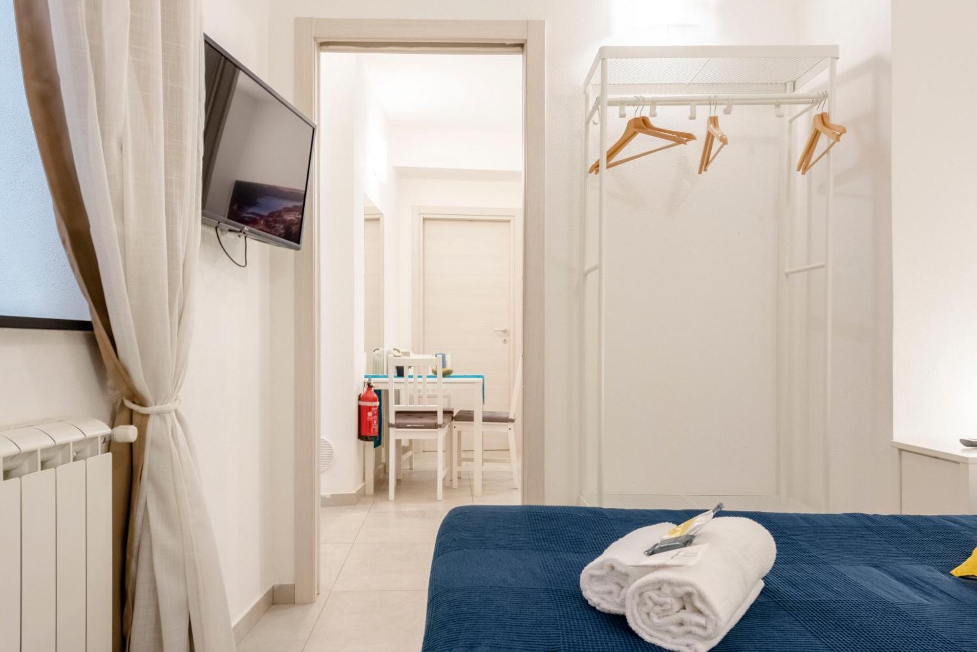 Alla Casa Rosa Al Mare, Central Seafront Stay With Free Private Garage, Air Conditionig, Wi-Fi, Ideal Choice For A Relaxing And Exciting Coastal Escape Rapallo Dış mekan fotoğraf